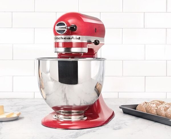 KitchenAid Artisan Stand Mixer - Empire Red